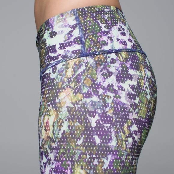 Lululemon Wunder Under *Full-On Luxtreme Floral Sport Iris Flower Multi 6 - Picture 5 of 9